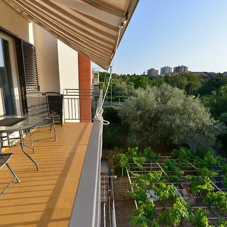 Meri Apartmán Pula