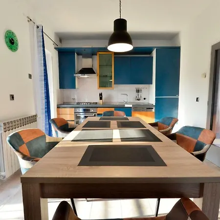Meri Apartment
