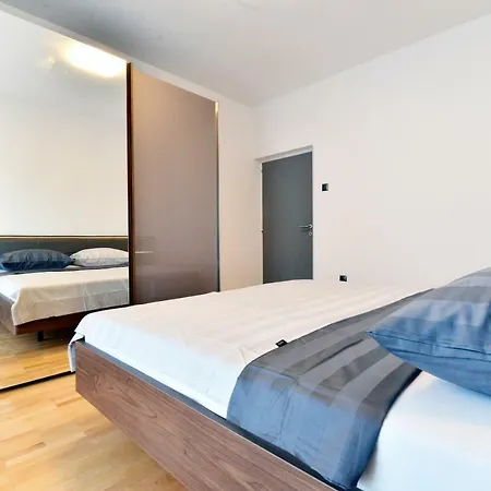 Meri Apartment *