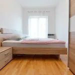 Meri Pula